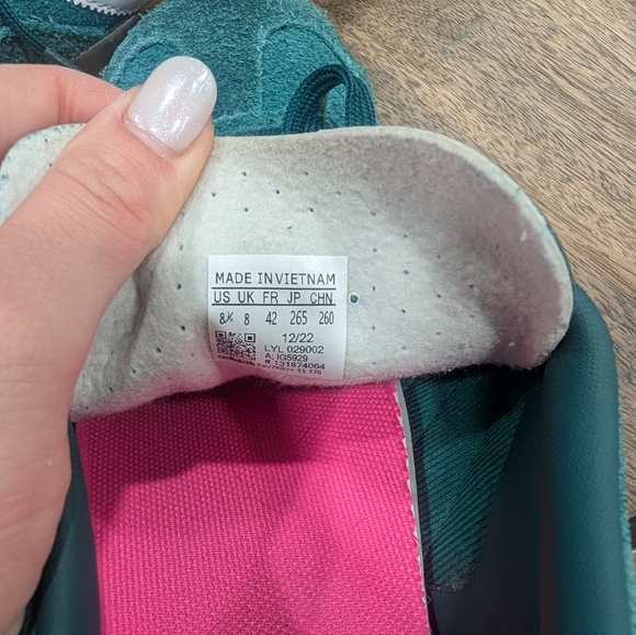 Adidas Gazelle Teal Sneakers with White Stripes And Pink Back - Picture 6 of 6